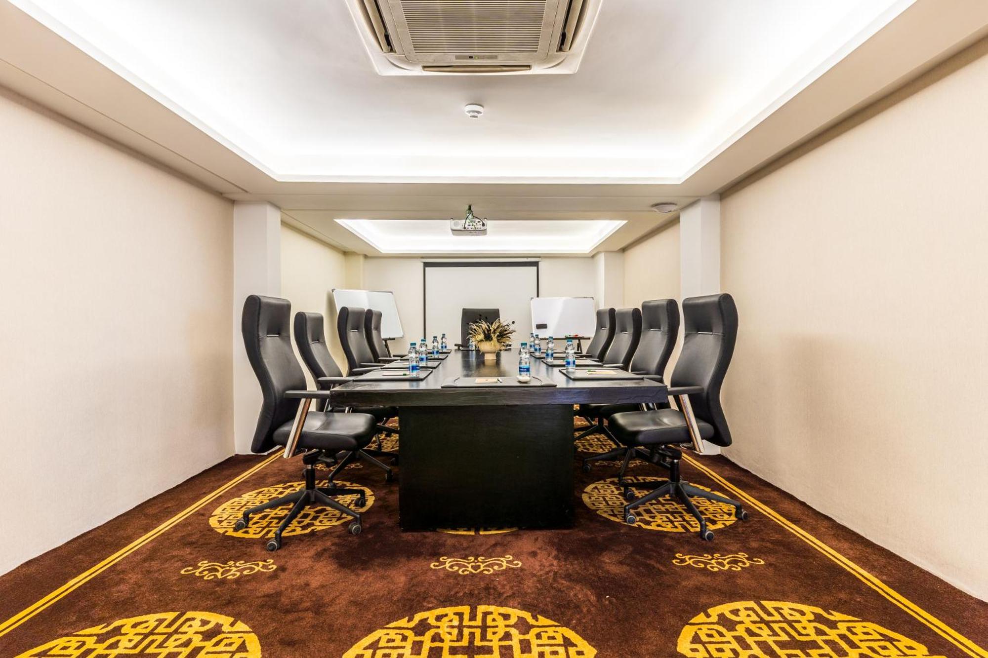 One Hotel Casablanca Bagian luar foto Meeting room