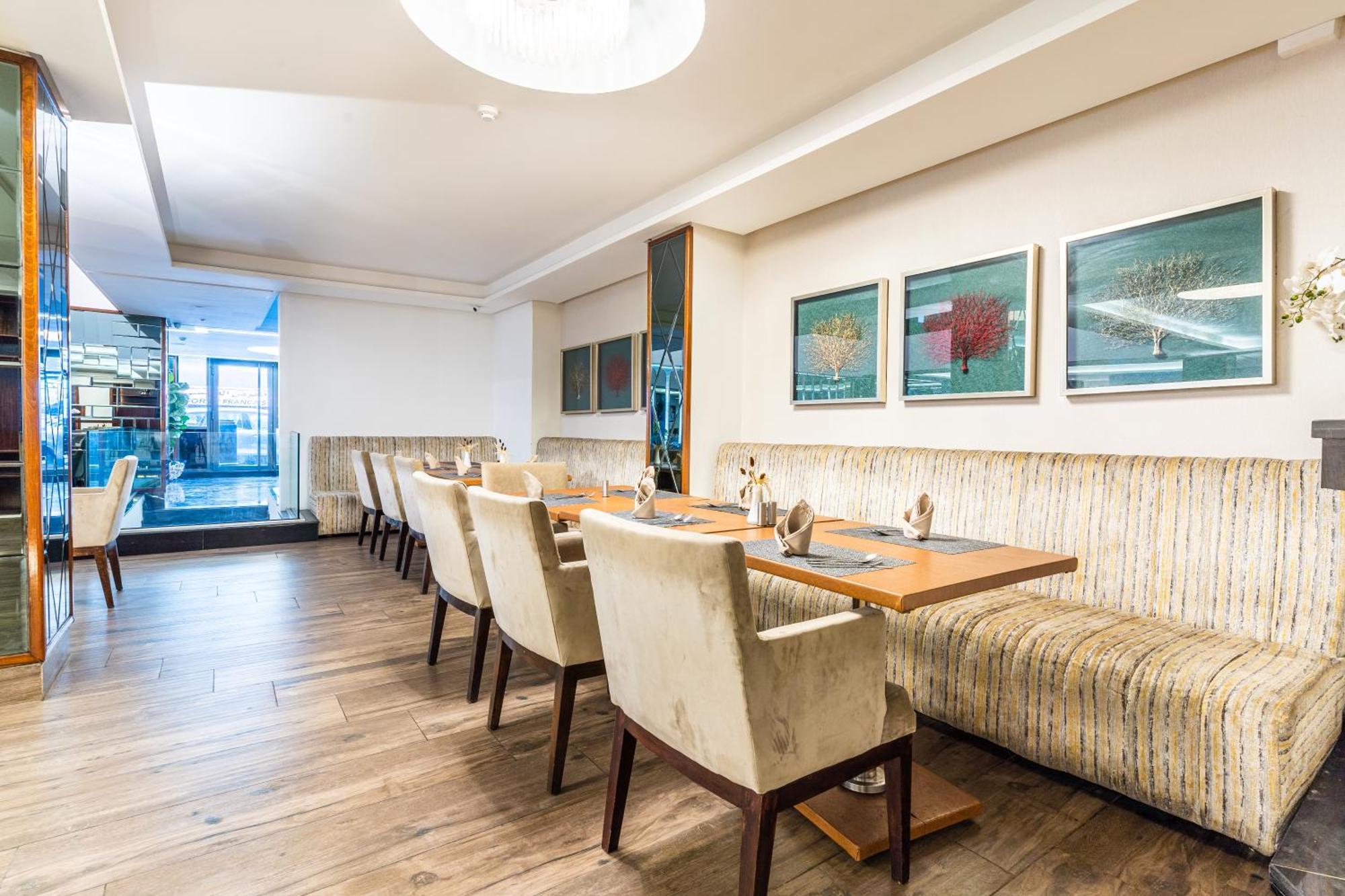 One Hotel Casablanca Bagian luar foto Restaurant