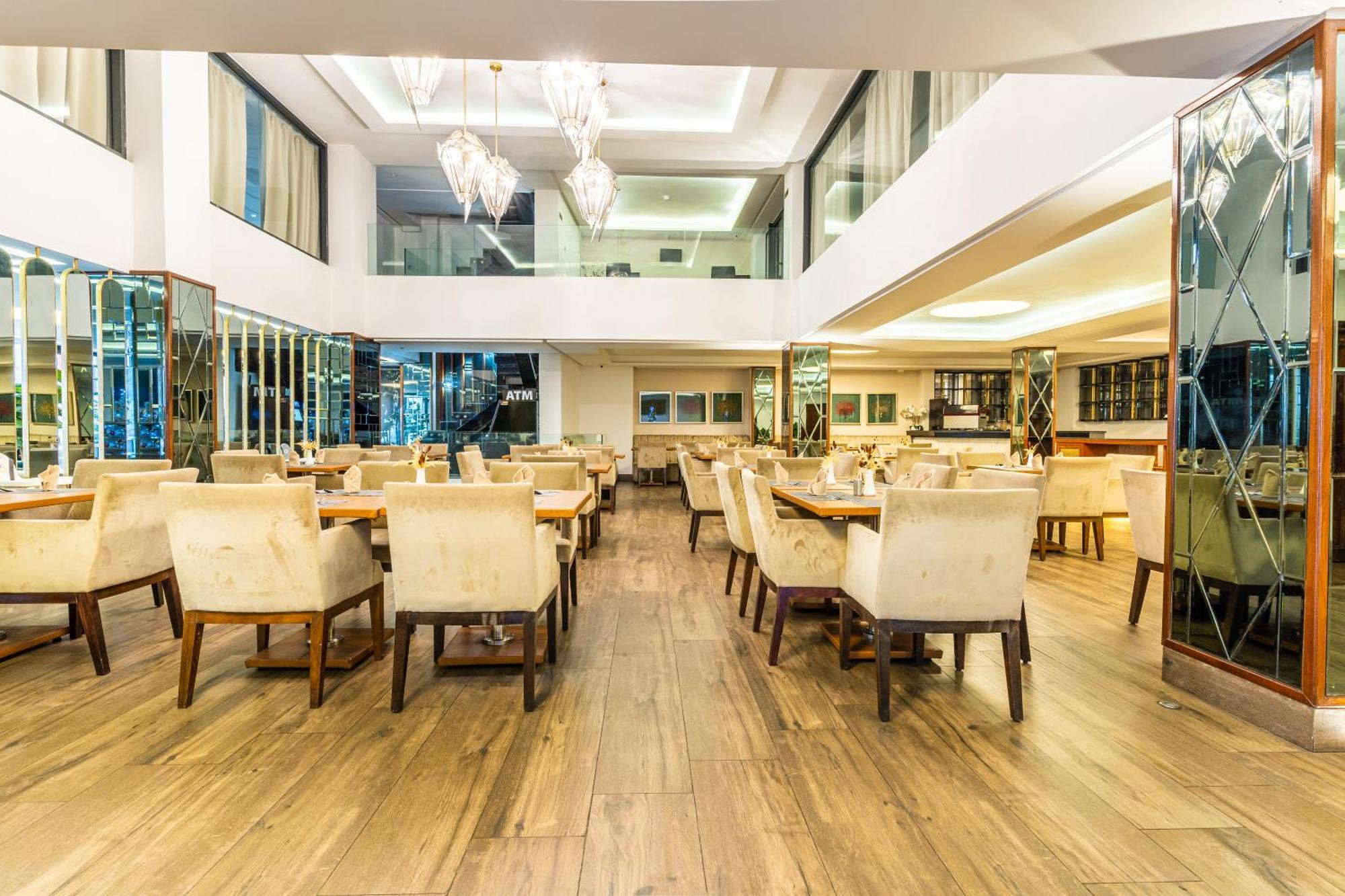 One Hotel Casablanca Bagian luar foto The restaurant
